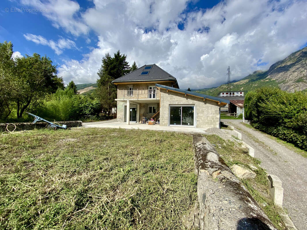 Maison à SAINT-JEAN-DE-MAURIENNE