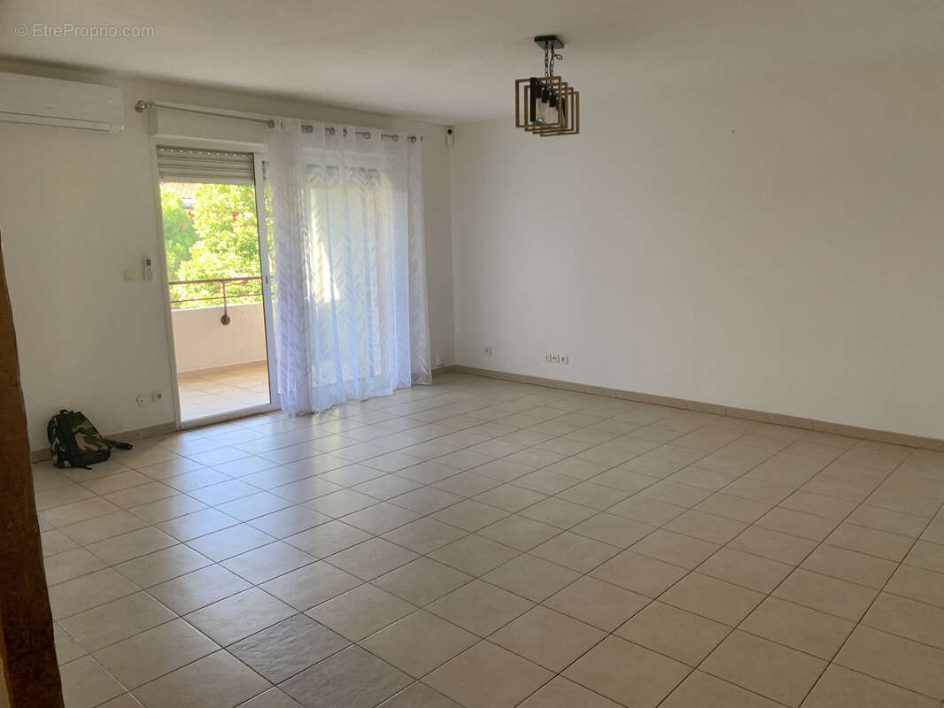 Appartement à LE PONTET