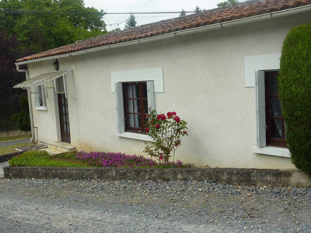 Maison à MONTMORILLON