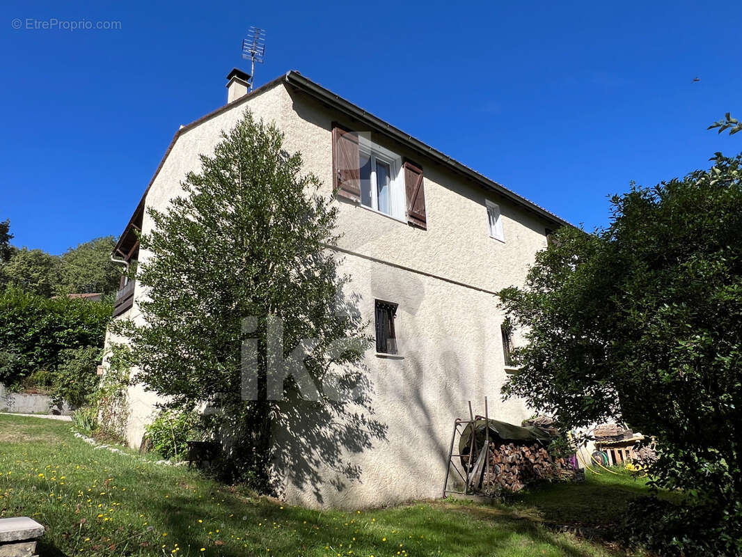 Maison à LEMBRAS