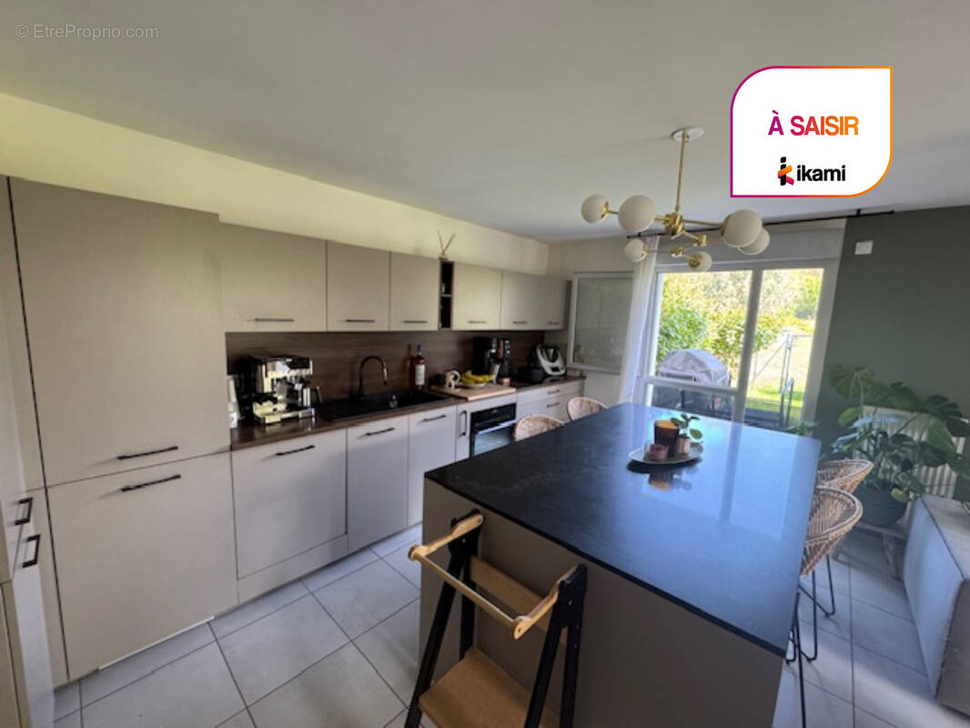 Appartement à POISY