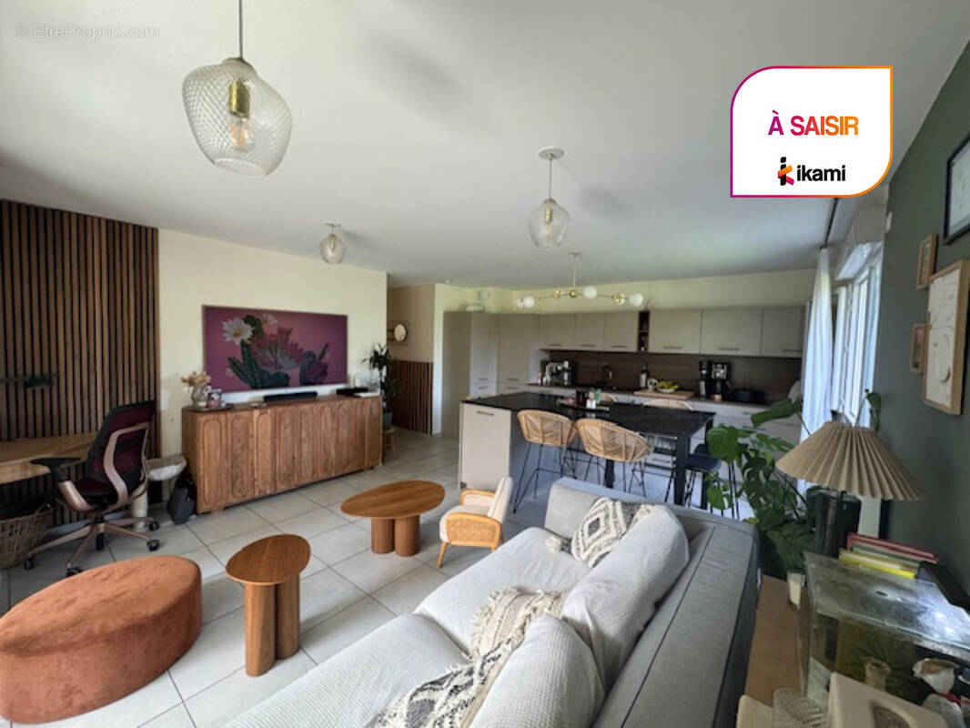 Appartement à POISY