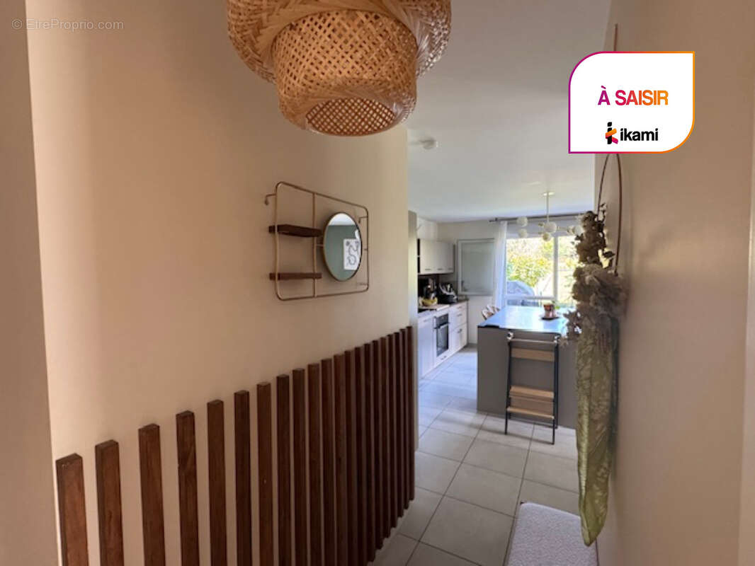 Appartement à POISY