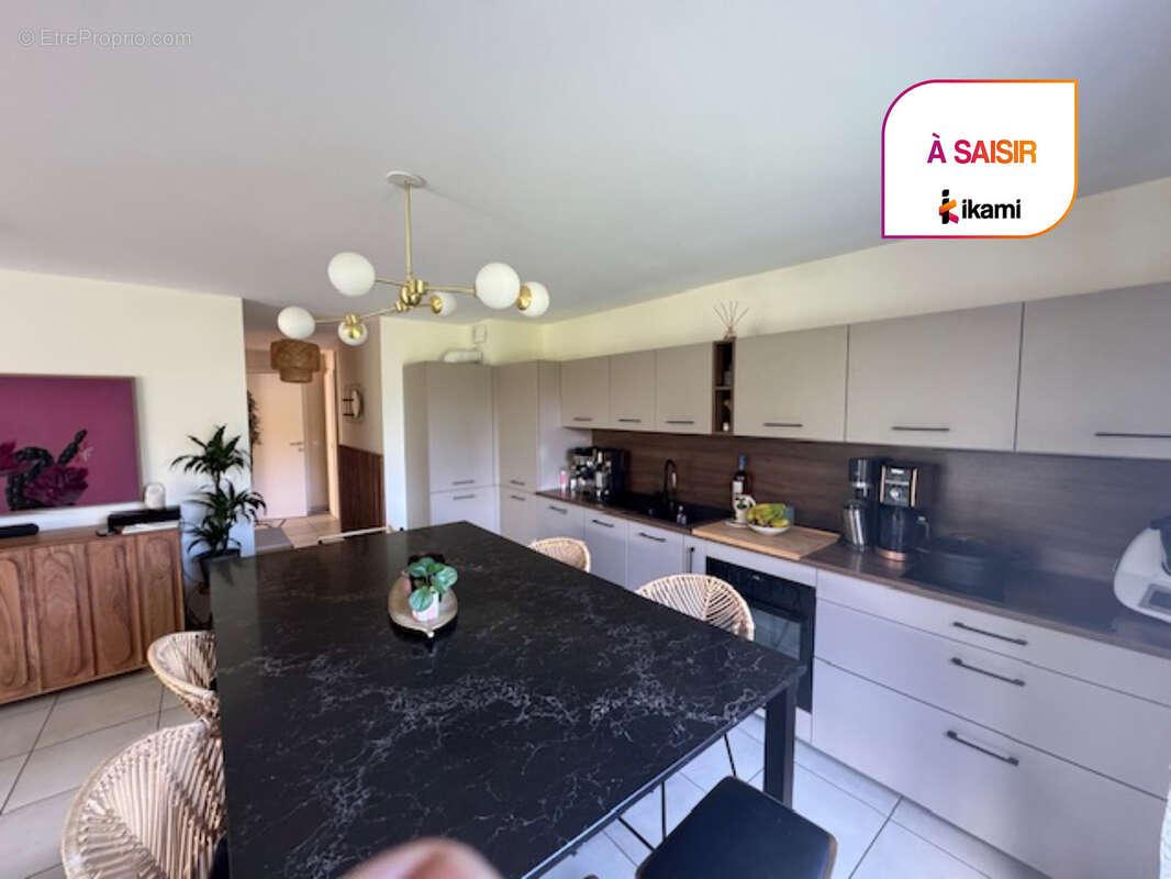 Appartement à POISY