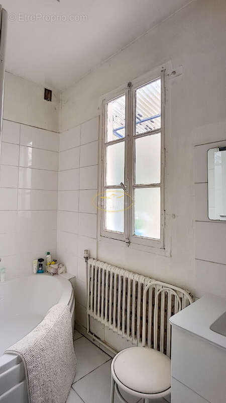 Maison à GONDRECOURT-LE-CHATEAU