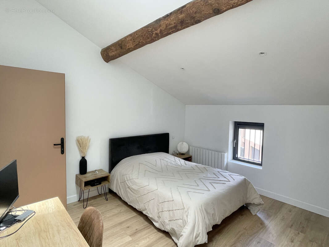 Appartement à CRAPONNE