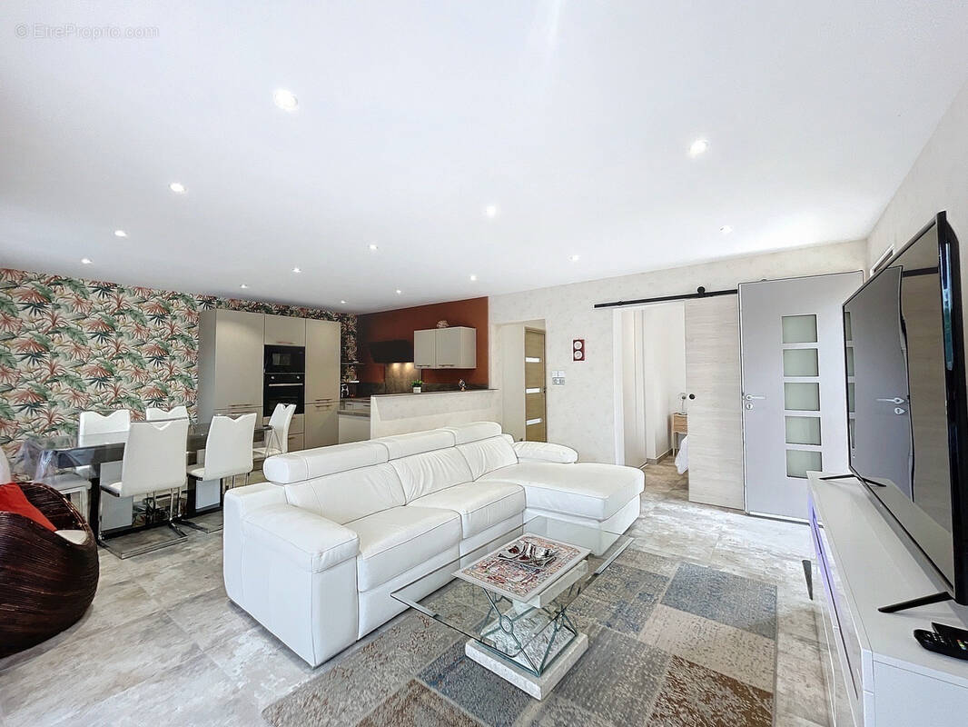 Appartement à FREJUS