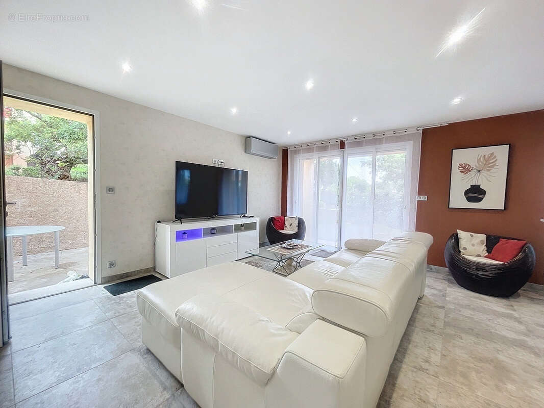 Appartement à FREJUS