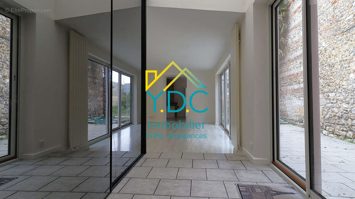 Maison à CANY-BARVILLE