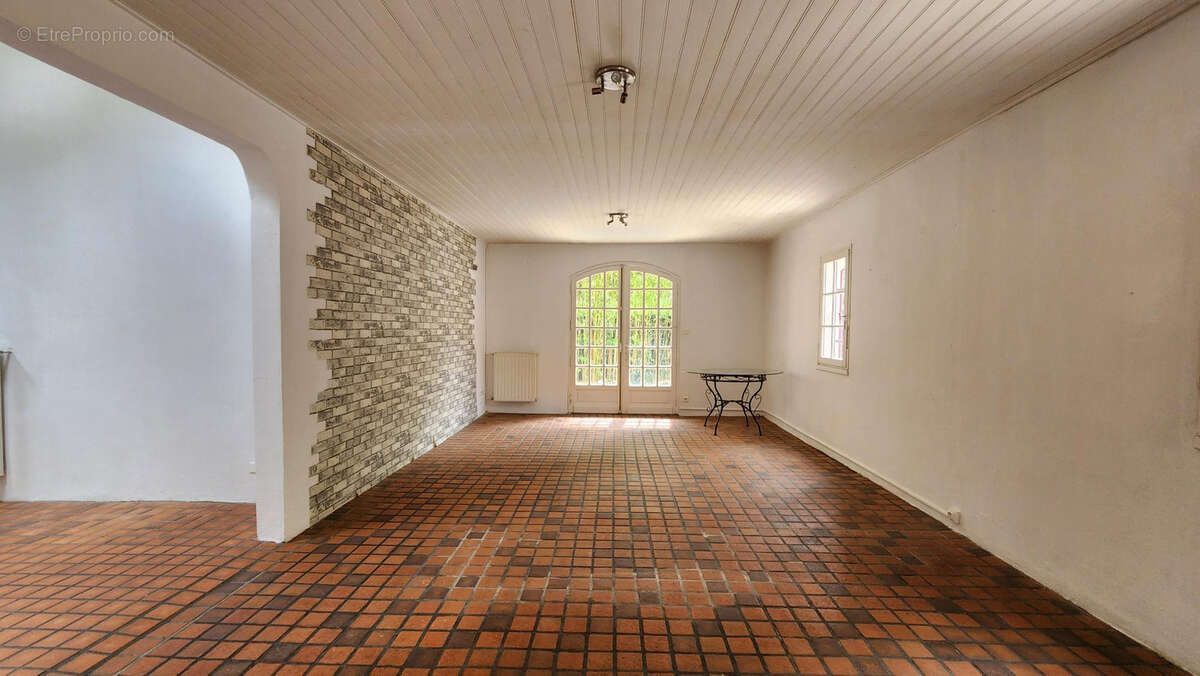 Maison à SAINT-ANDRE-DE-CUBZAC