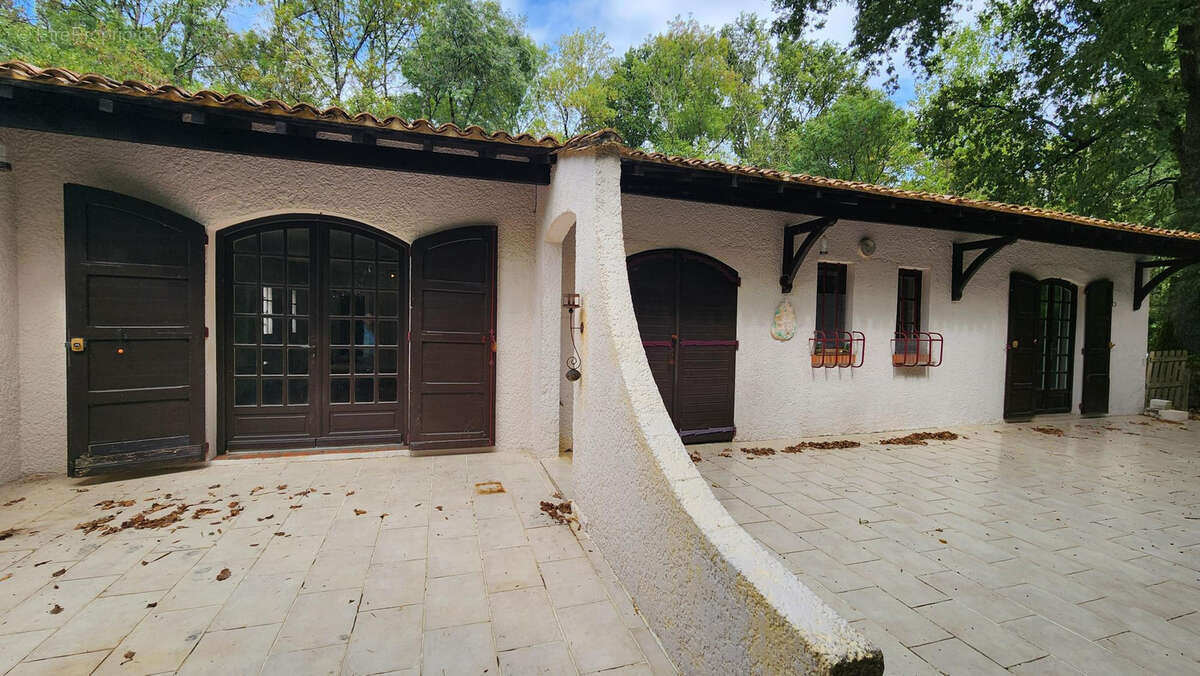 Maison à SAINT-ANDRE-DE-CUBZAC