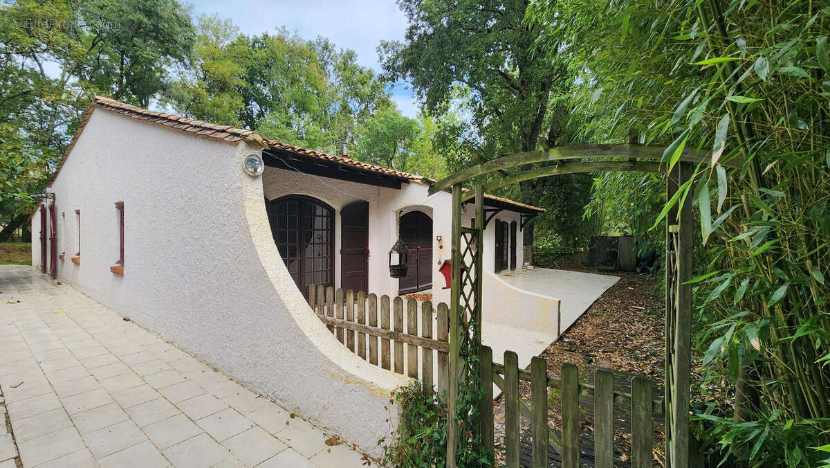 Maison à SAINT-ANDRE-DE-CUBZAC