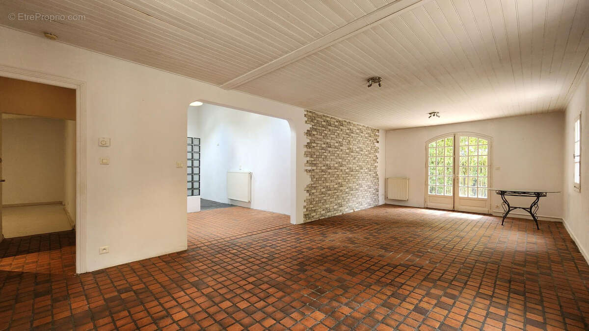 Maison à SAINT-ANDRE-DE-CUBZAC