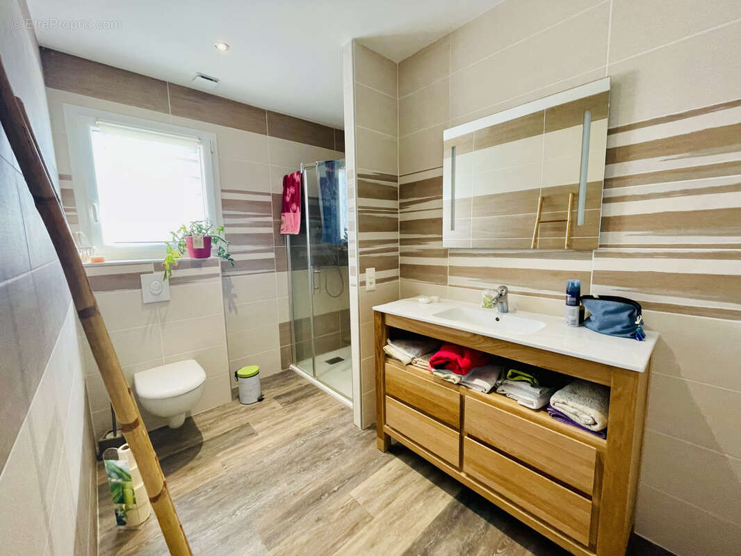 Maison à BUSSAC-SUR-CHARENTE