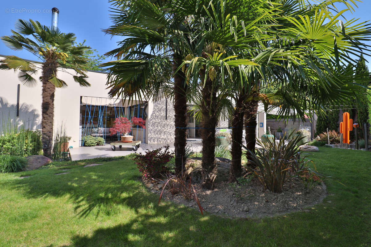 Maison à BREVIANDES