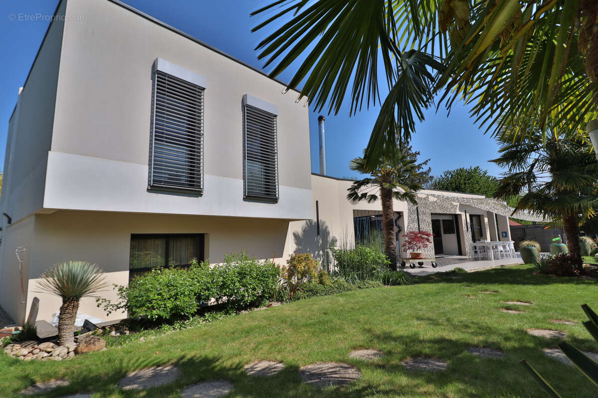 Maison à BREVIANDES