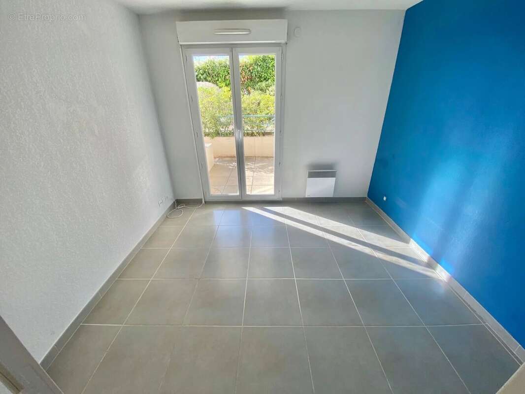 Appartement à SAINT-LAURENT-DU-VAR