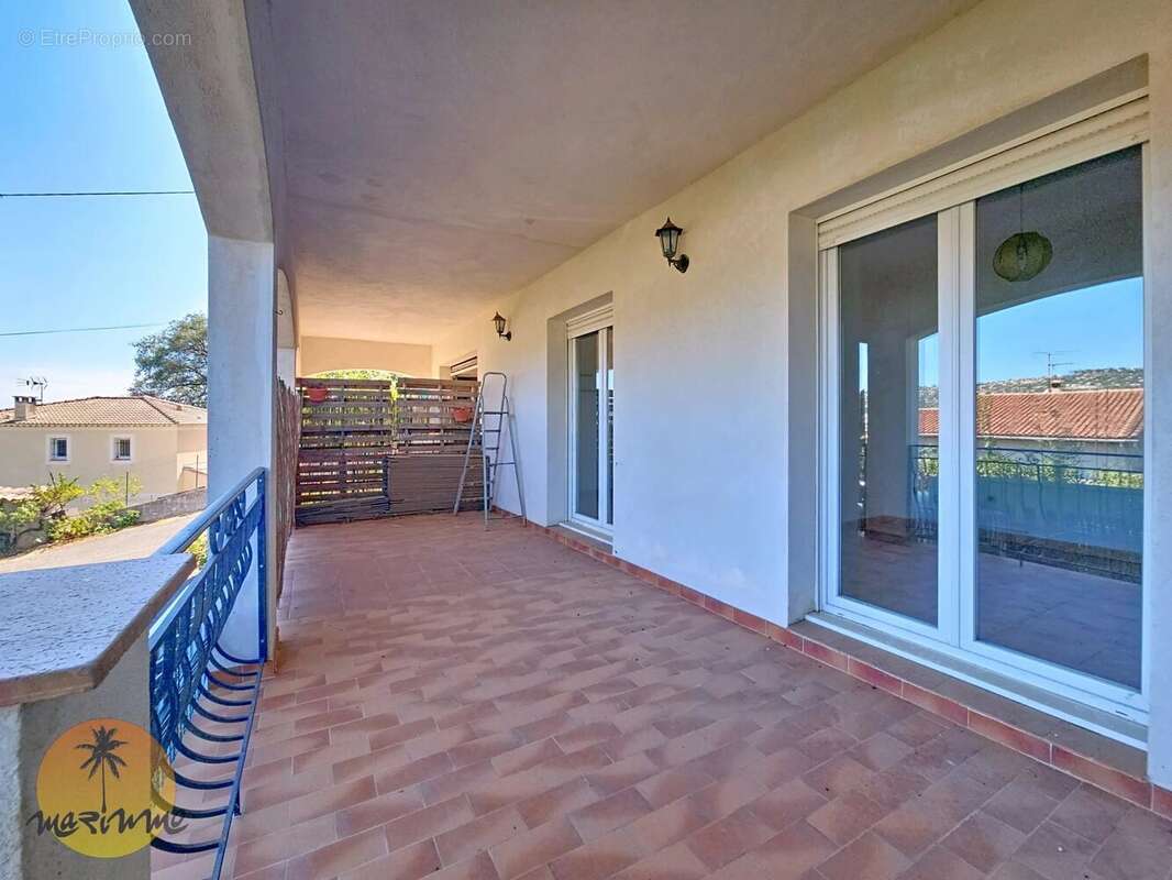 Maison à SAINT-LAURENT-DU-VAR