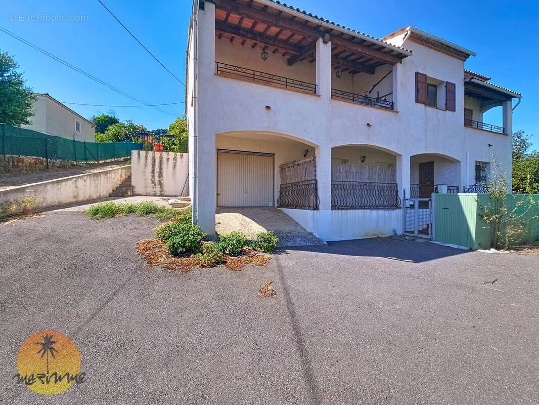 Maison à SAINT-LAURENT-DU-VAR