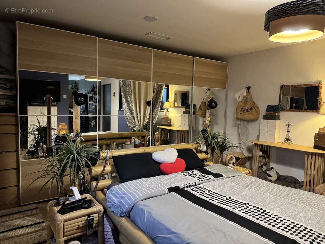 Maison à VILLEMANDEUR