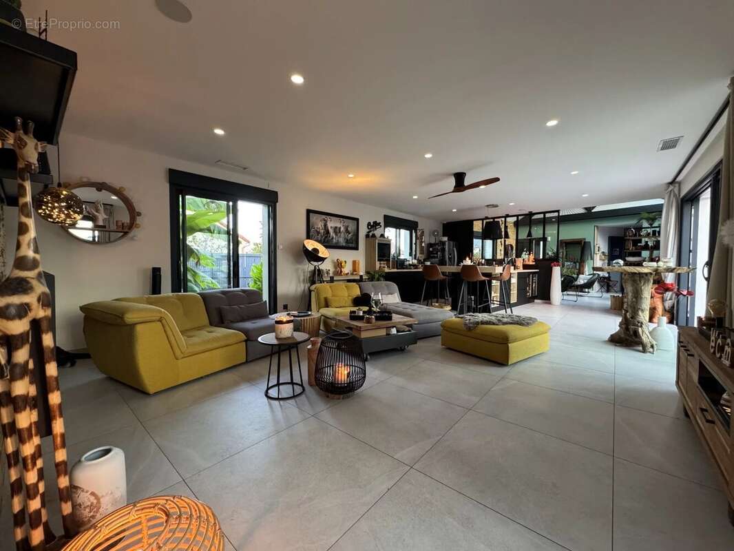 Maison à VILLEMANDEUR