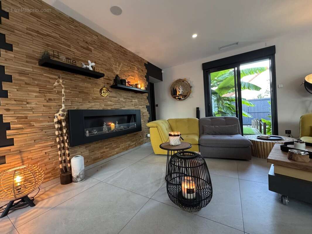 Maison à VILLEMANDEUR