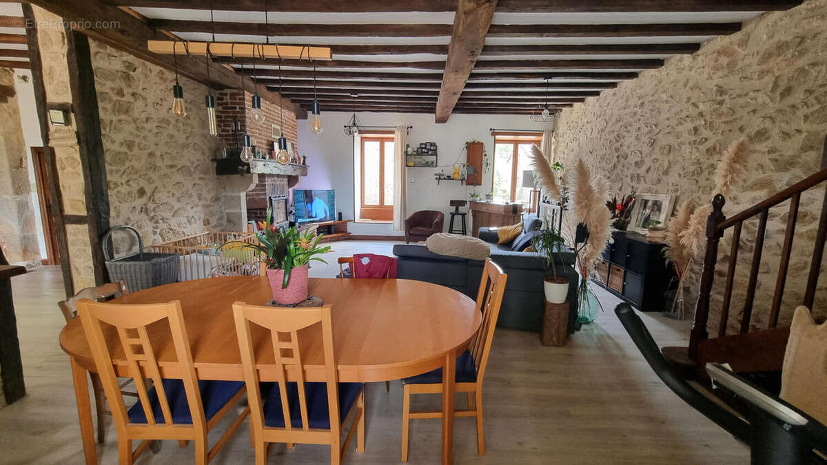 20250822_153255 - Maison à ABJAT-SUR-BANDIAT