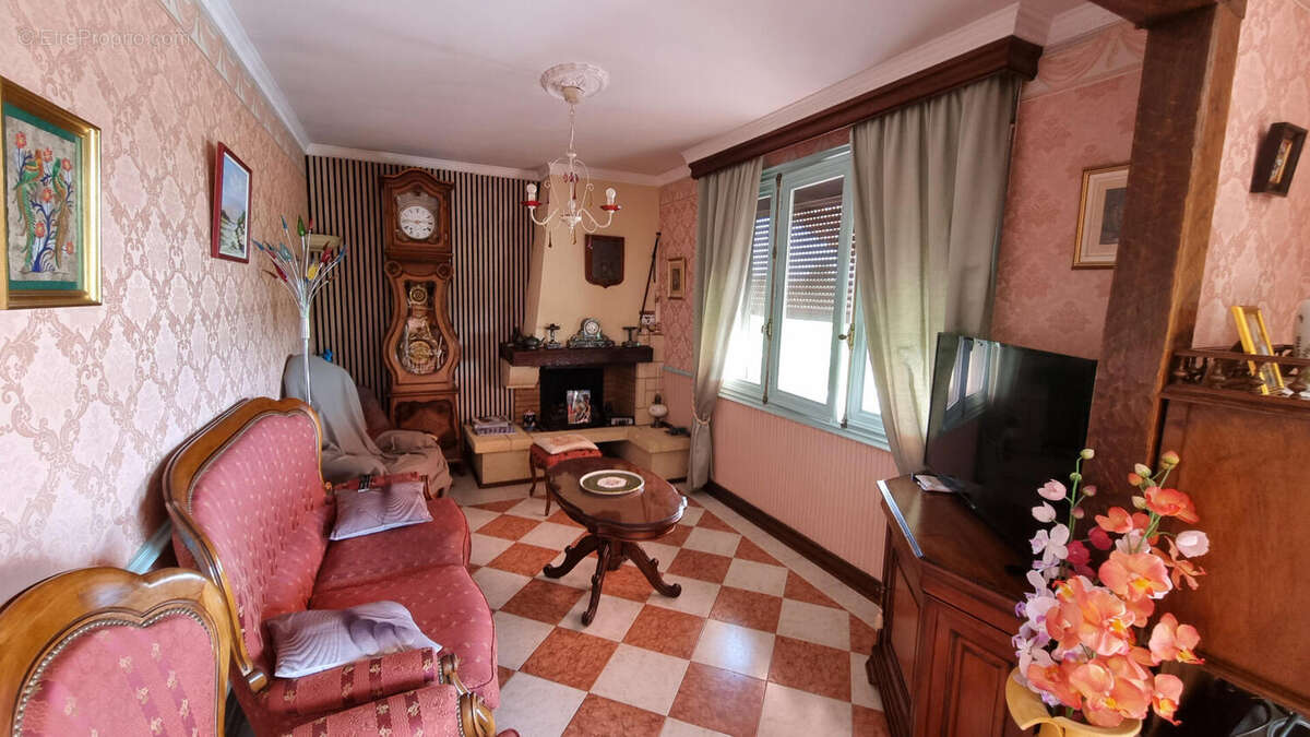 20250612_144649 - Maison à SAINT-MARTIAL-DE-VALETTE