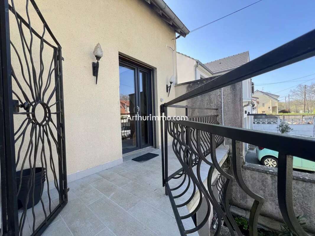 Maison à SUCY-EN-BRIE