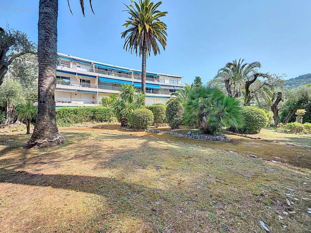 Appartement à LE CANNET