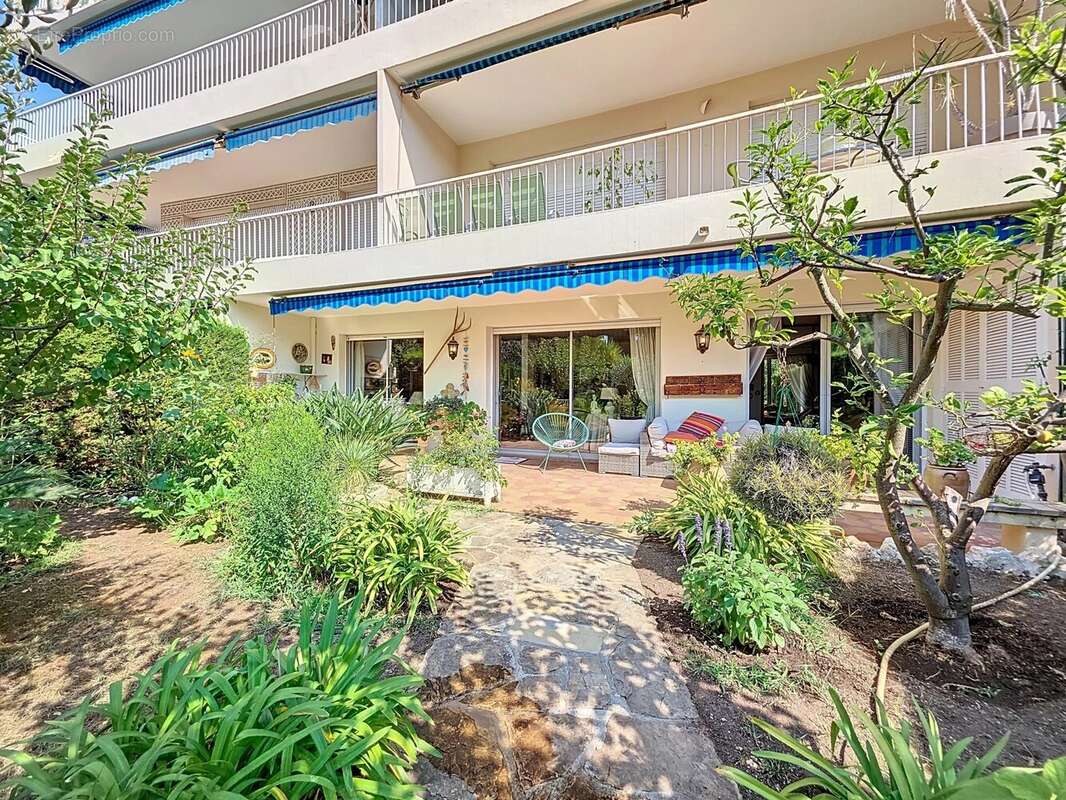 Appartement à LE CANNET