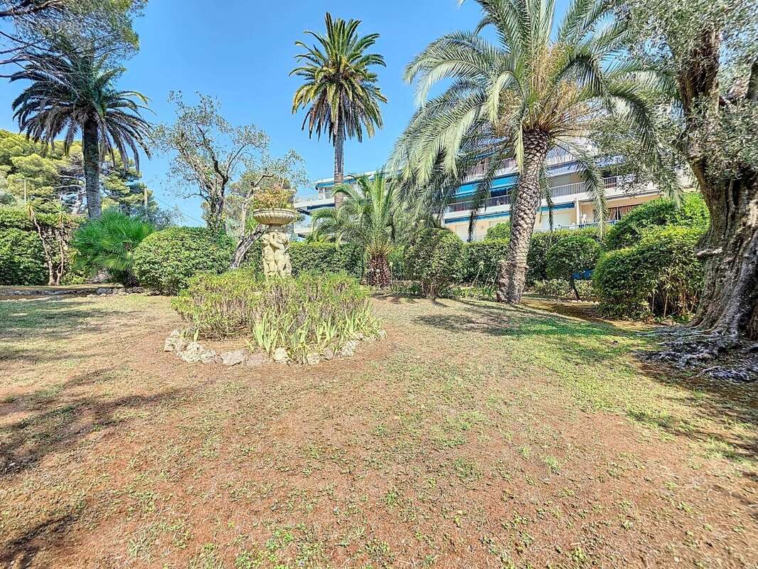 Appartement à LE CANNET