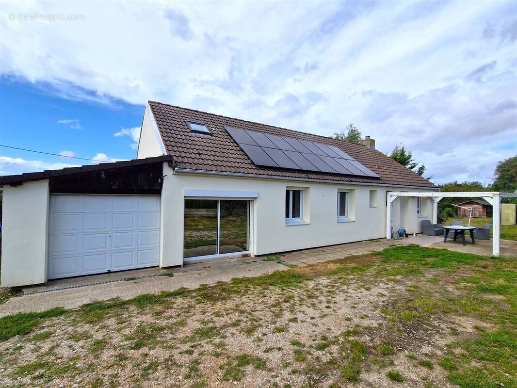 Maison à TILLIERES-SUR-AVRE