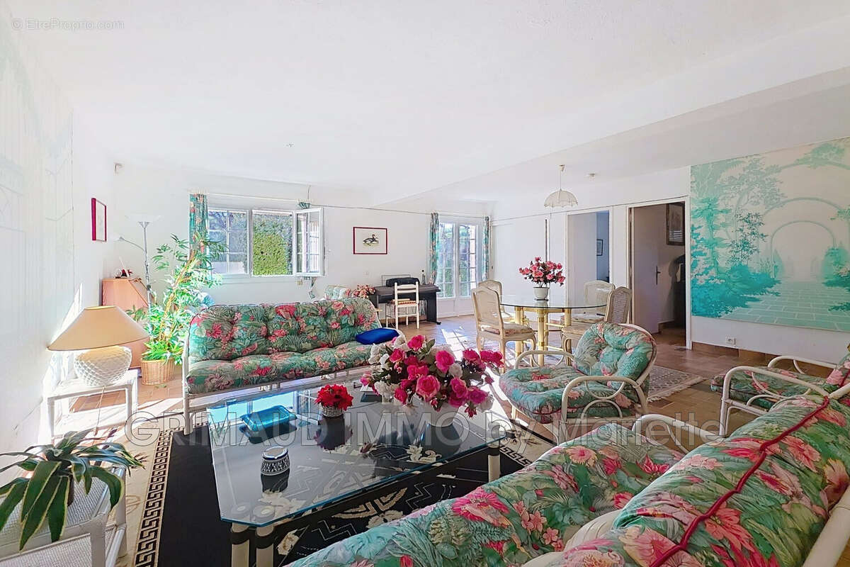 Maison à RAMATUELLE