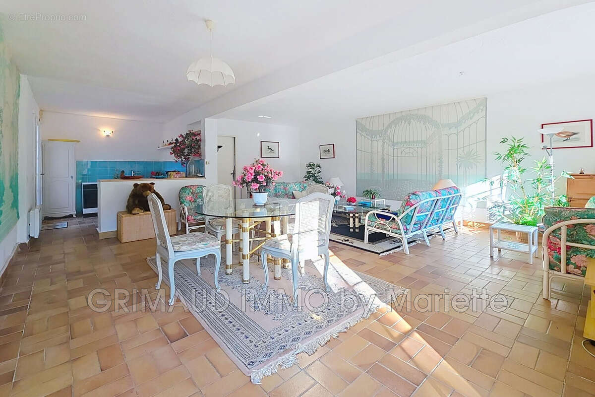 Maison à RAMATUELLE