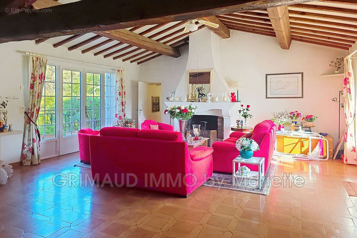 Maison à RAMATUELLE