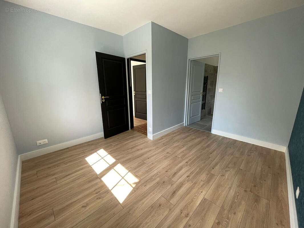 Maison à VILLENAVE-D'ORNON