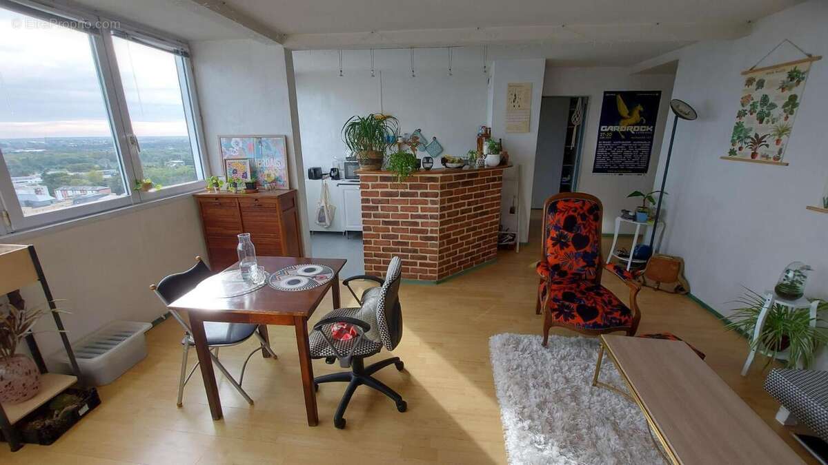  - Appartement à ANGERS