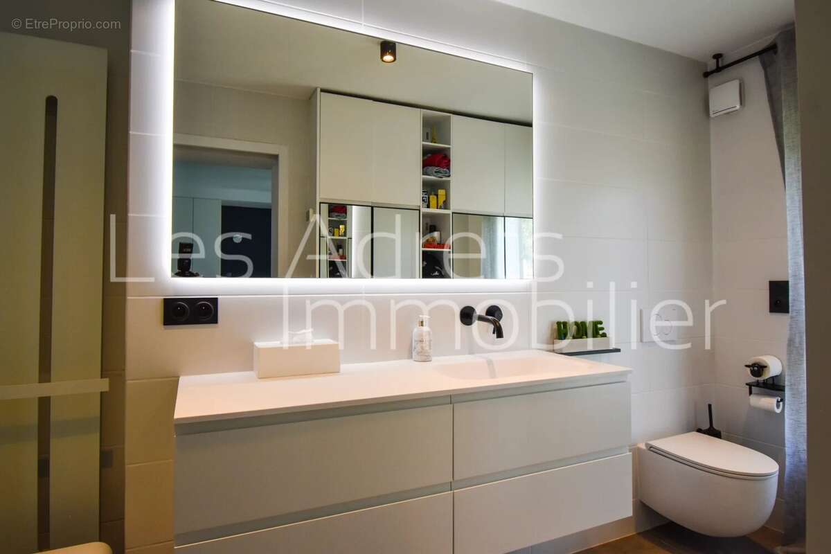 Maison à LES ADRETS-DE-L&#039;ESTEREL