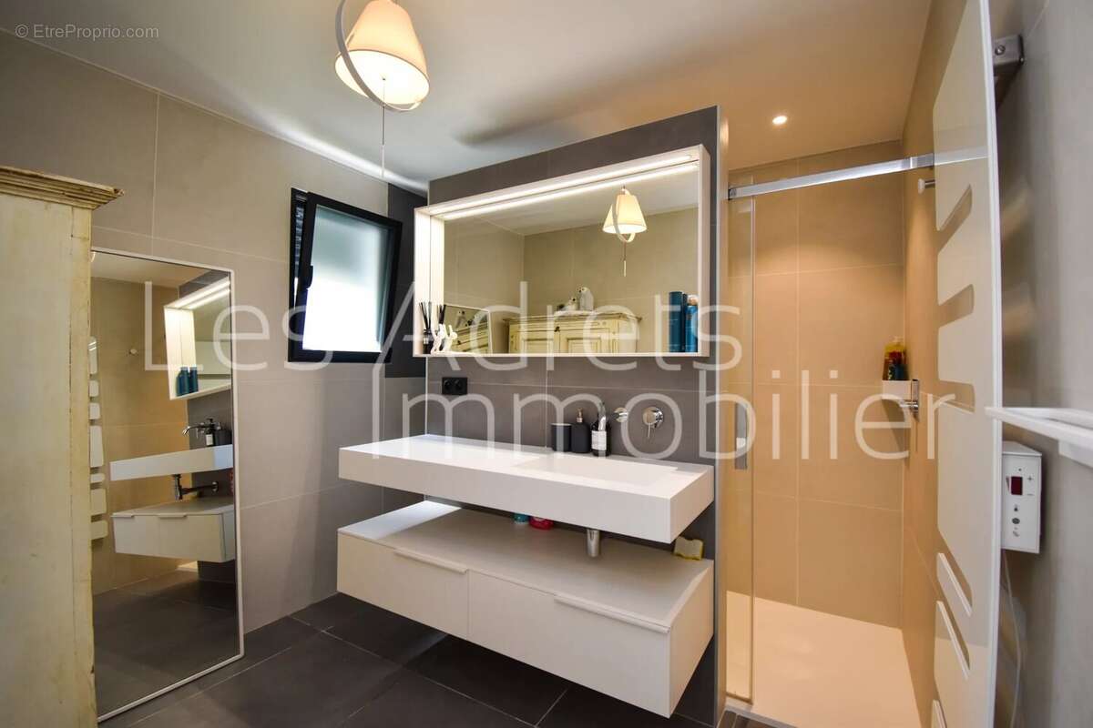 Maison à LES ADRETS-DE-L&#039;ESTEREL