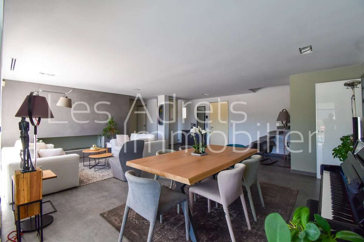 Maison à LES ADRETS-DE-L&#039;ESTEREL