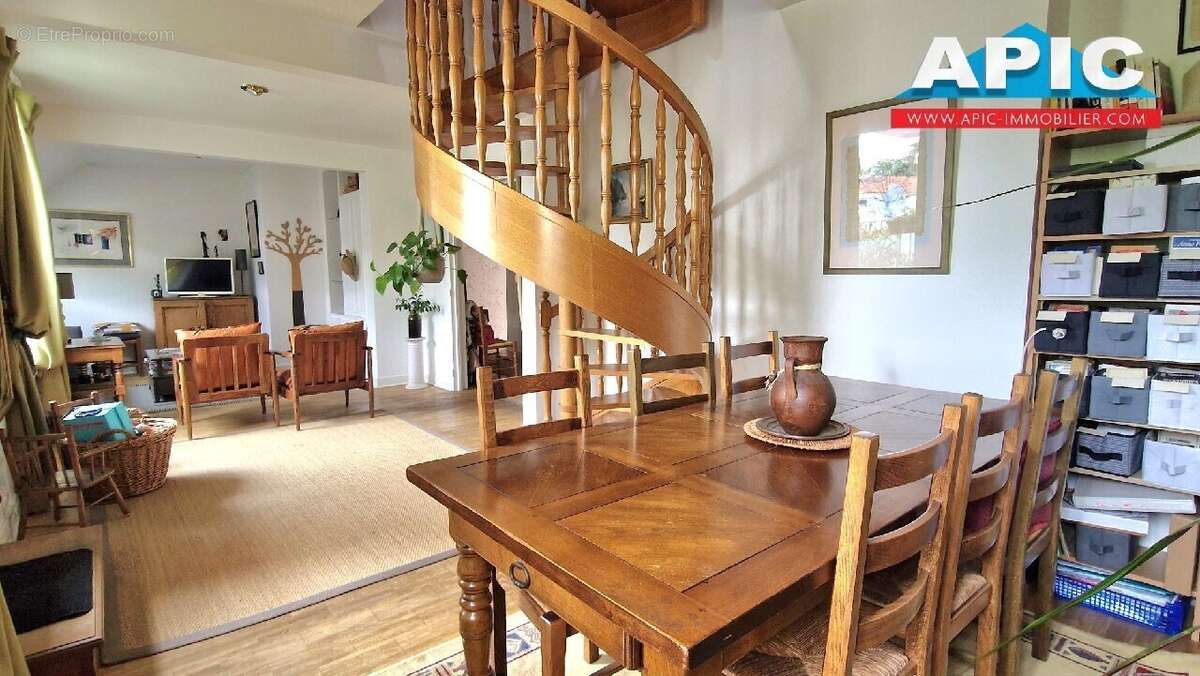 Appartement à GROSLAY