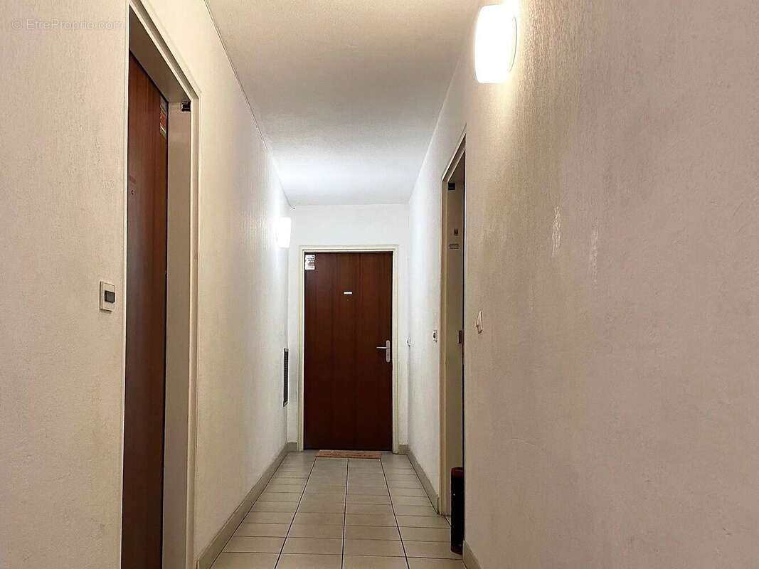 Appartement à MARSEILLE-11E