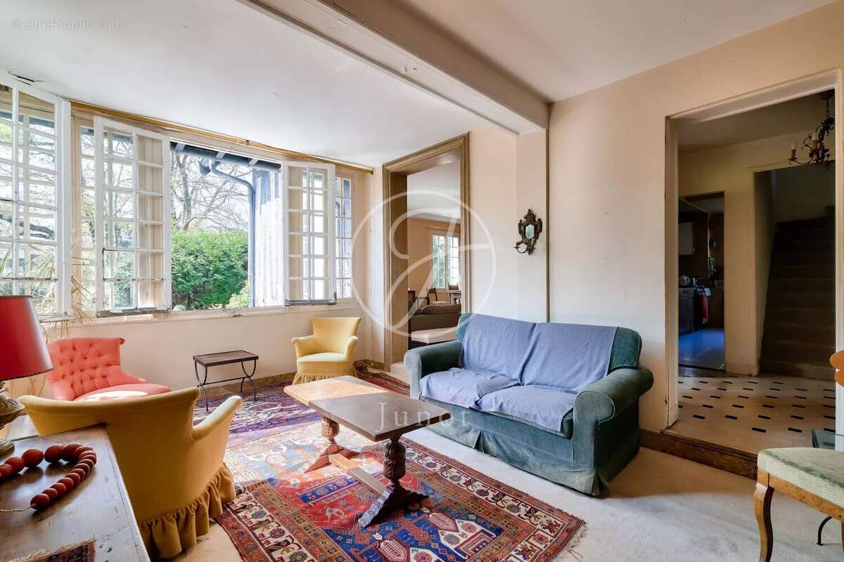 Appartement à GARCHES