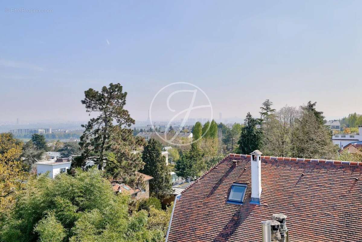 Appartement à GARCHES