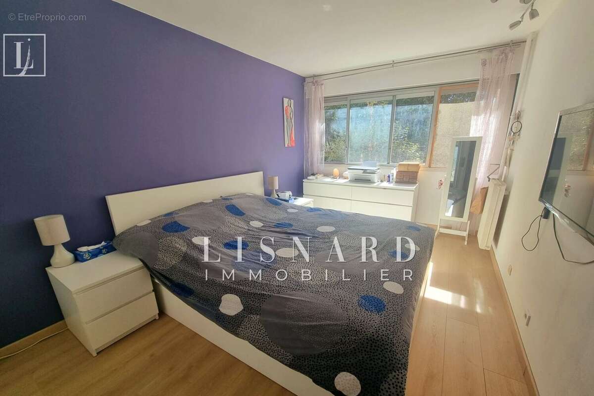 Appartement à VALLAURIS