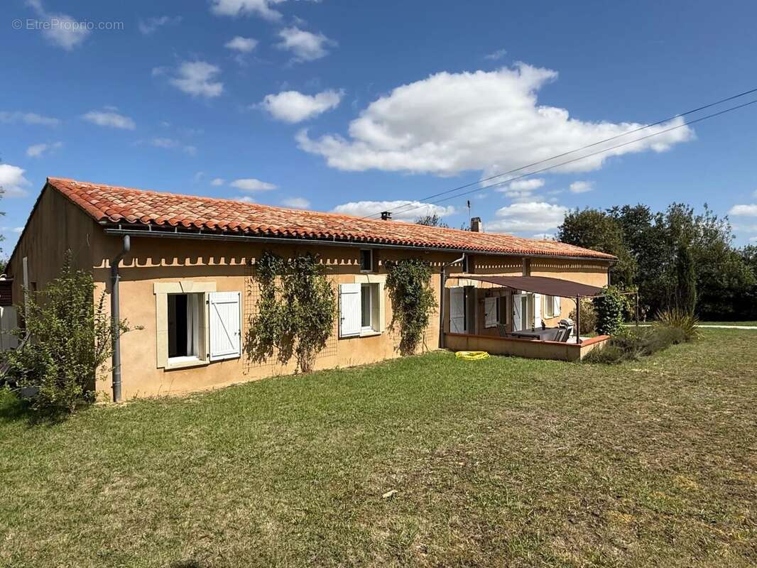 Maison à LABASTIDE-BEAUVOIR