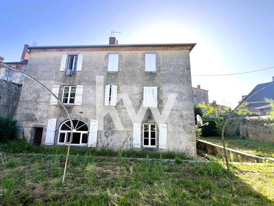 Appartement à LE DORAT