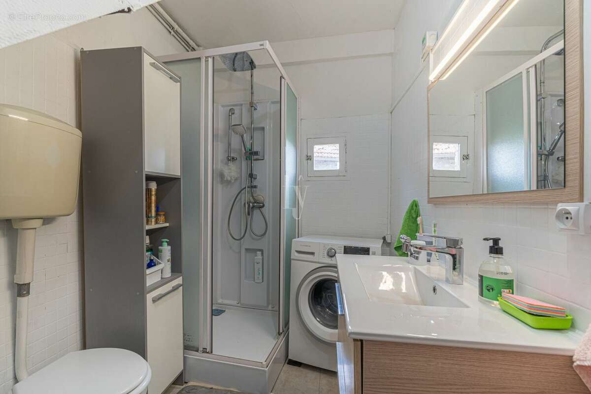 Maison à SAINT-LEONARD-DE-NOBLAT