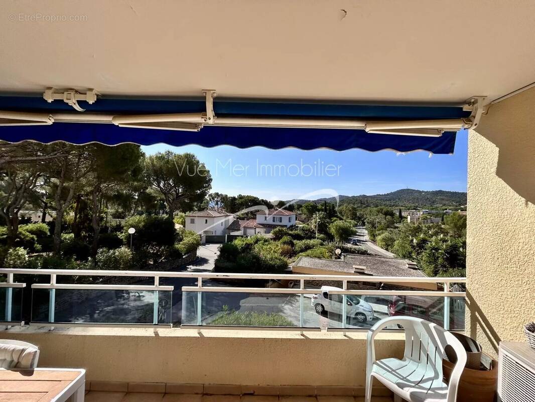 Appartement à BORMES-LES-MIMOSAS